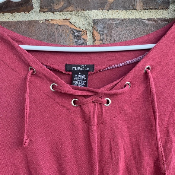 Rue 21 Large Pink/Red Top - Picture 3 of 4